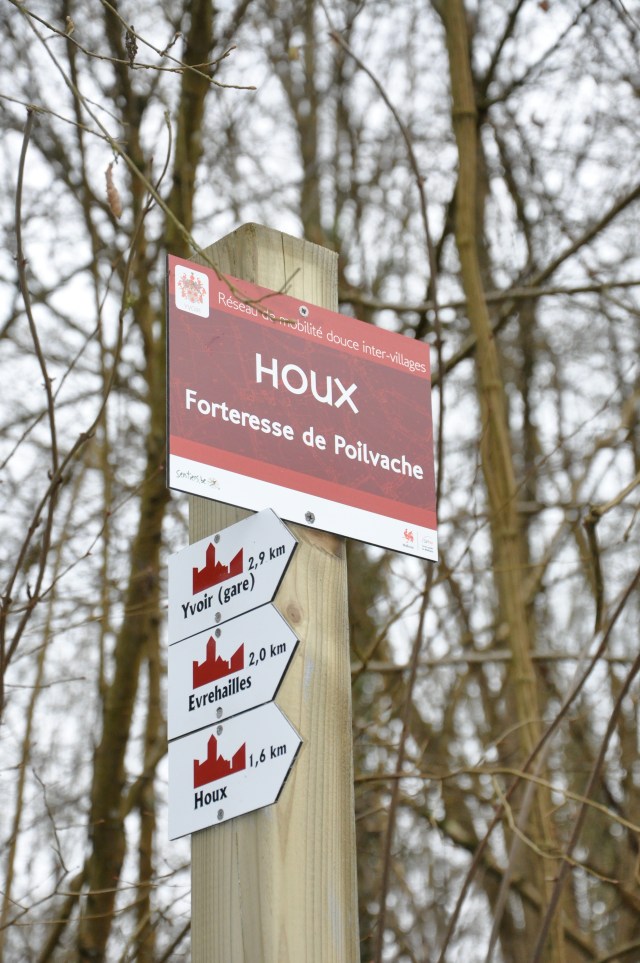 A l'entrée de Poilvache...